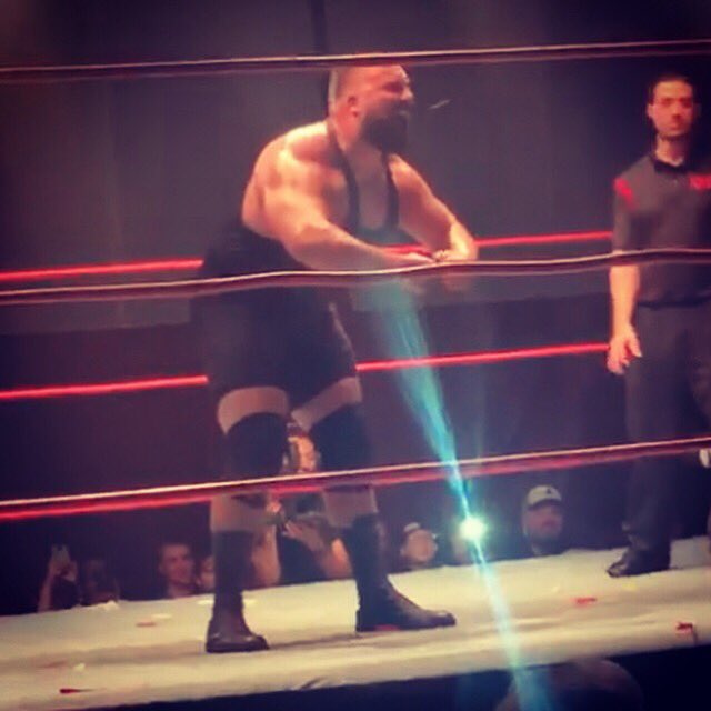 BulkNasty91's tweet photo. Out here looking like I was stung by a bunch of bees. #Puffy #JuliusAreYouAllergicToSomething #Traps #LookAtThatTan #JackedAndTan #Bulk #Bees #Trex #ArmDay #BigManBusiness #BulkingSeason #BulksGym #Mass #Monster #Heavyweight #ProWrestling #Powerlifting #PowerBuilding #BenchPress https://t.co/gZduqWjPGc