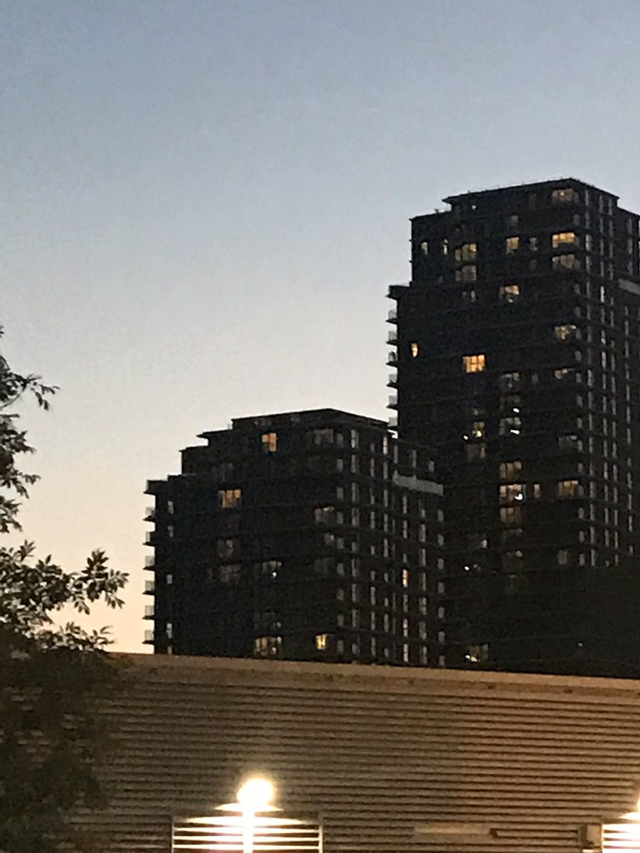 DemyJoseph's tweet photo. #MoodBoardArchive 

Views in E15, Stratford 🏘
East London 🌳
14/7/19 📝

#PhotoByDemyJoseph https://t.co/Gx35BA2WiC