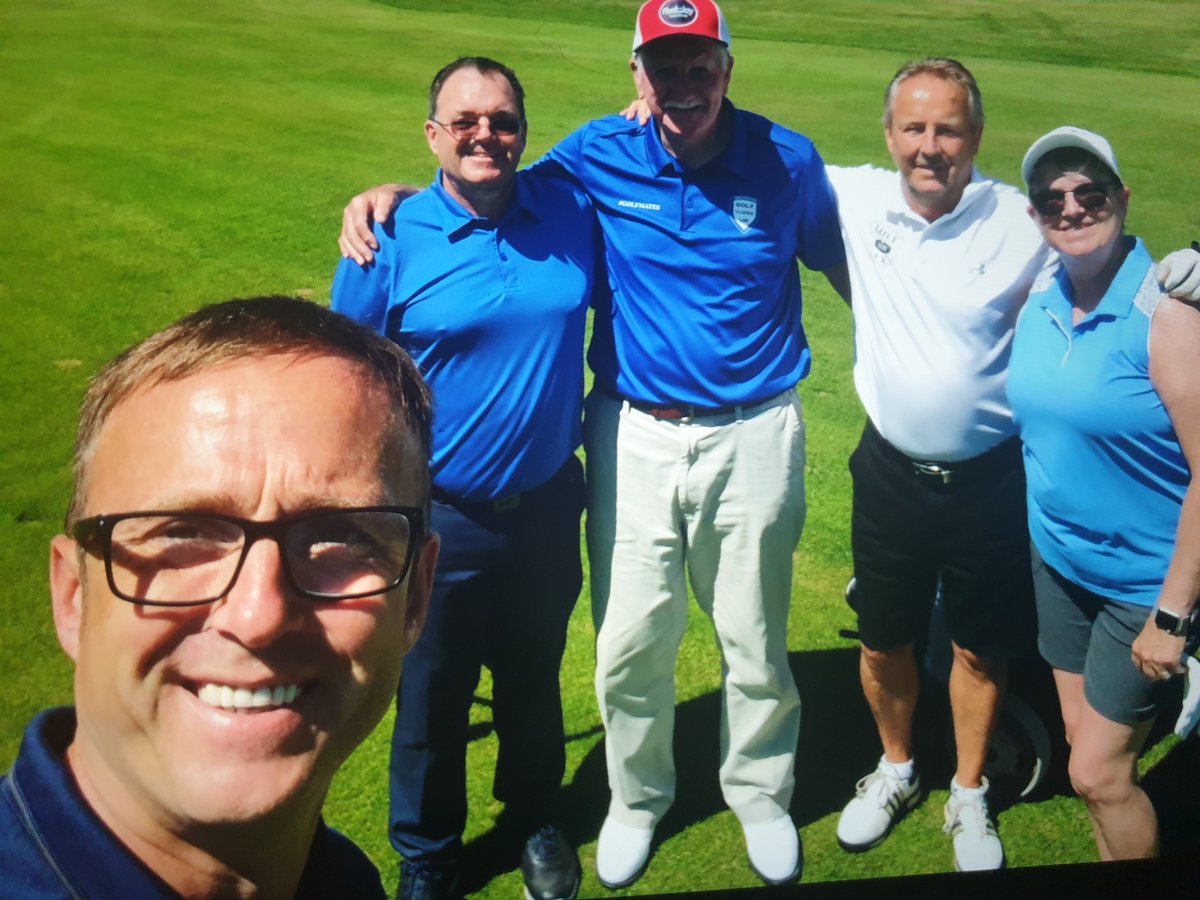 OMP79462971's tweet photo. @GolfVlogsUK Here's a photo with Liam if u dont believe its me https://t.co/SN3P1k3tjQ