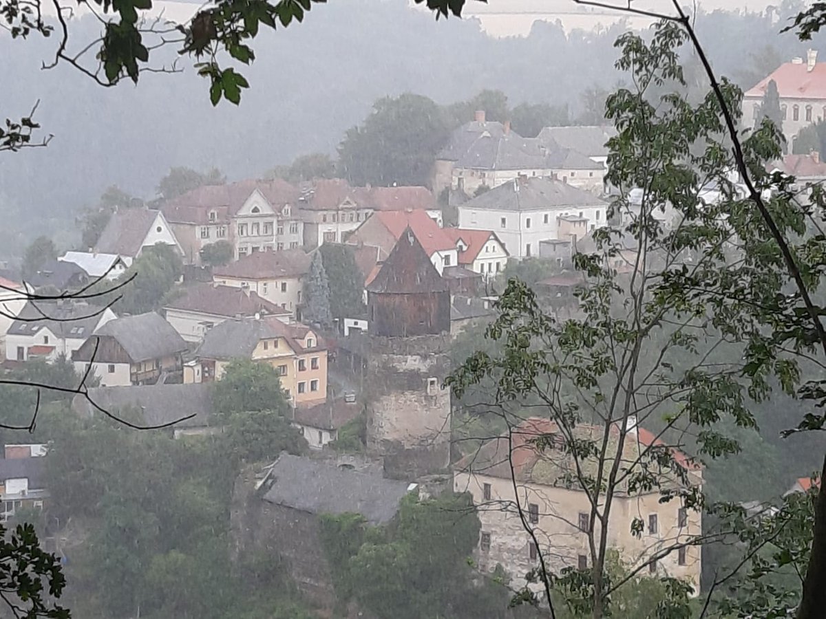 Francys55555's tweet image. Here I am again in Rataje! I really hope we can go once a year as I'm doing now 🤣🤣🤣 @ASexyBiscuit @WarhorseStudios