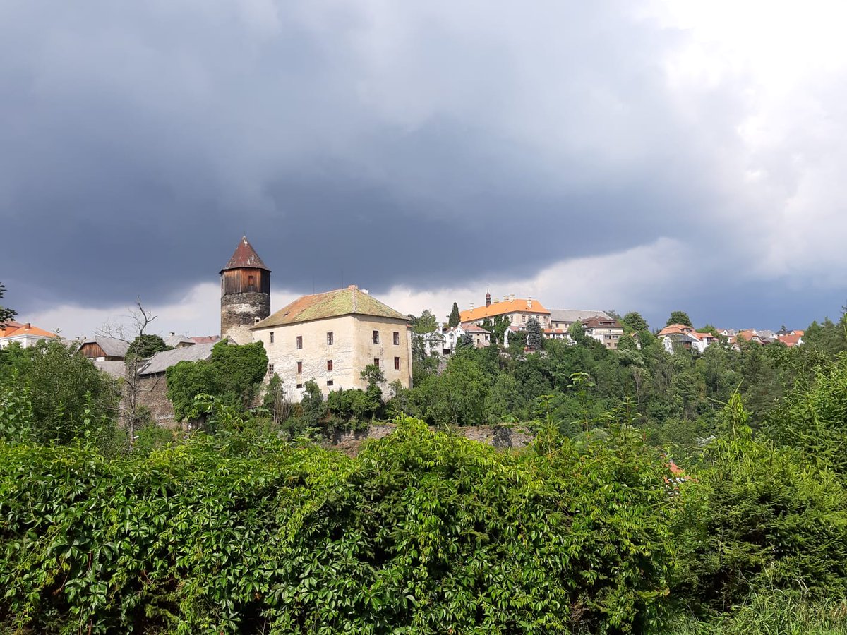 Francys55555's tweet image. Here I am again in Rataje! I really hope we can go once a year as I'm doing now 🤣🤣🤣 @ASexyBiscuit @WarhorseStudios