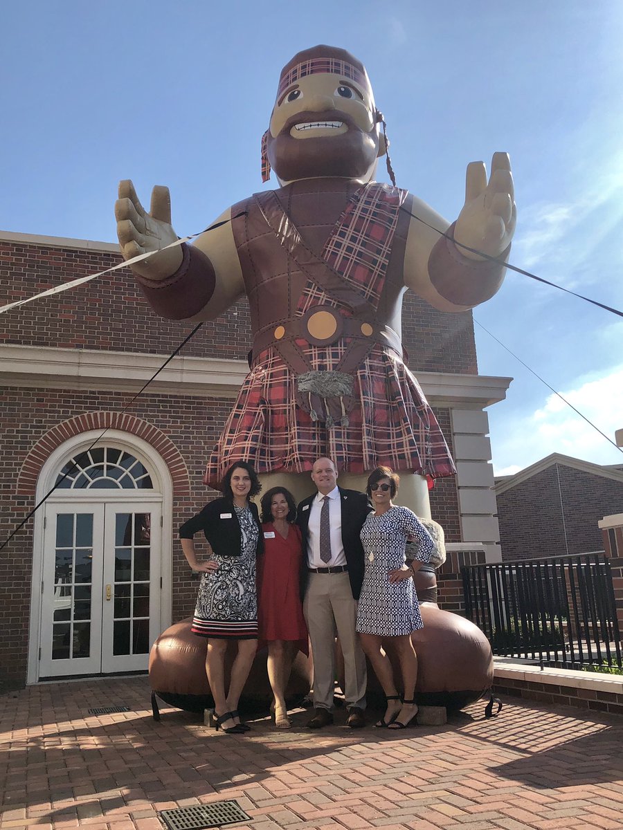 radford_alumni's tweet photo. We are so excited to be in #VABeach this evening celebrating at The Cavalier with our #RadfordAlumni and friends!
#HighlanderFamilyTour https://t.co/QfRqqxAdy5