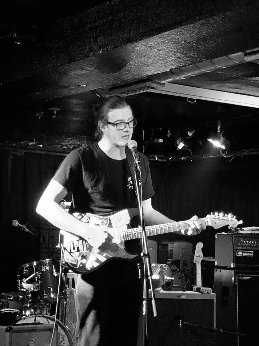 Seen <a href="/amaxwellproject/">A Maxwell 🇪🇺</a> tonight at his supporting gig and it was awesome