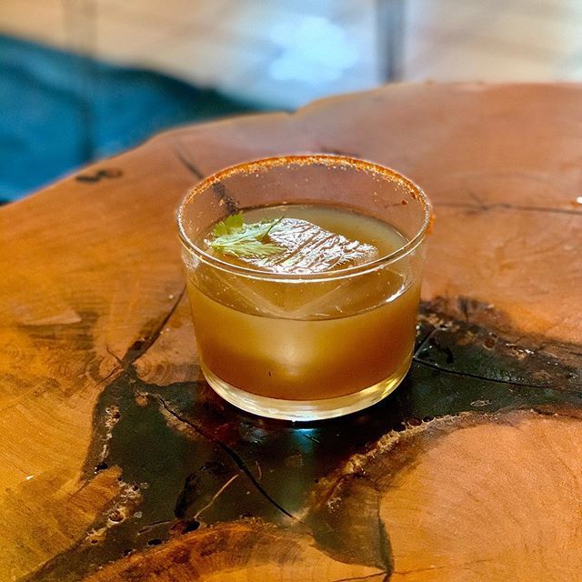psyne's tweet photo. https://t.co/Nt5cYGkyne Comanchero courtesy of @desertdoor!  Quick stop by on the way back from dropping off @emily_csms at @rockyriverranch!  Amazing drinks.  Sotol is so good and something I hope we see more of in the US. .
.
.
.
.
.
.
.
.
.

#portrait #shotoniphone #austin #… https://t.co/43qy2znIj6