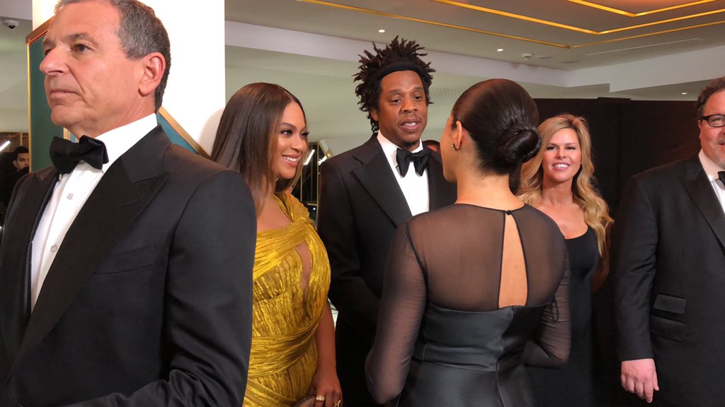 wyliecatherine's tweet photo. When Harry and Meghan met Beyoncé and Jay-Z at the premiere of @disneylionking in London. https://t.co/4aPTPVAQYQ