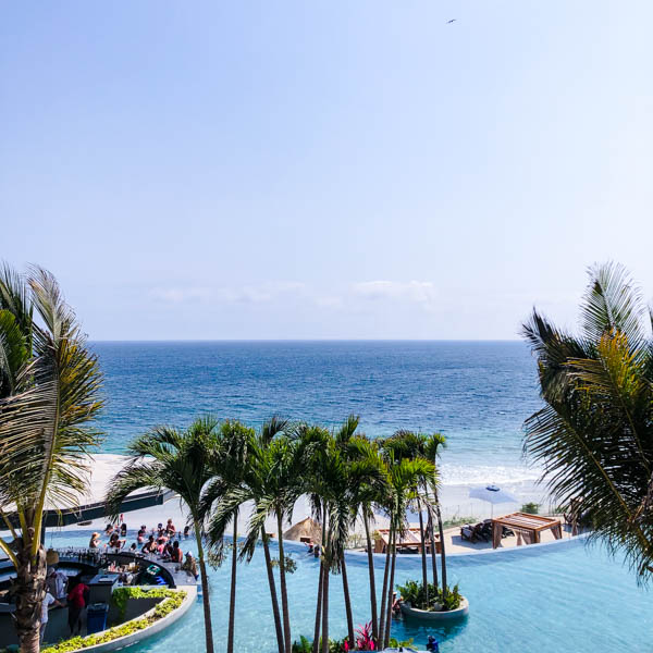 CupcakesCutlery's tweet photo. The best views. The best quesadilla. The best design. What more could you want in an all-inclusive destination! Head to the blog to read about the day I spent exploring @marivalresorts newest property, Marival Armony! #ad #CHMTravel #VisitMexico https://t.co/5ciOTHXp5C https://t.co/aZ22lBhVVt