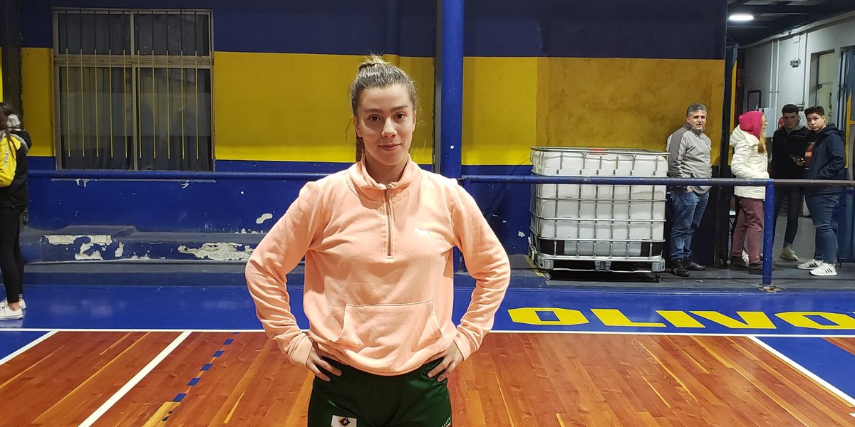 BasquetTotal's tweet photo. #LFBxBT | “ESTA VICTORIA ERA FUNDAMENTAL”

Analía Martínez fue pieza clave en el triunfo de Aguada ante Olivol Mundial y habló con @SantiagoB23

Presenta: @ChampsBasquet 

👉 https://t.co/DNGoPhuinA https://t.co/HiHAx4TeES