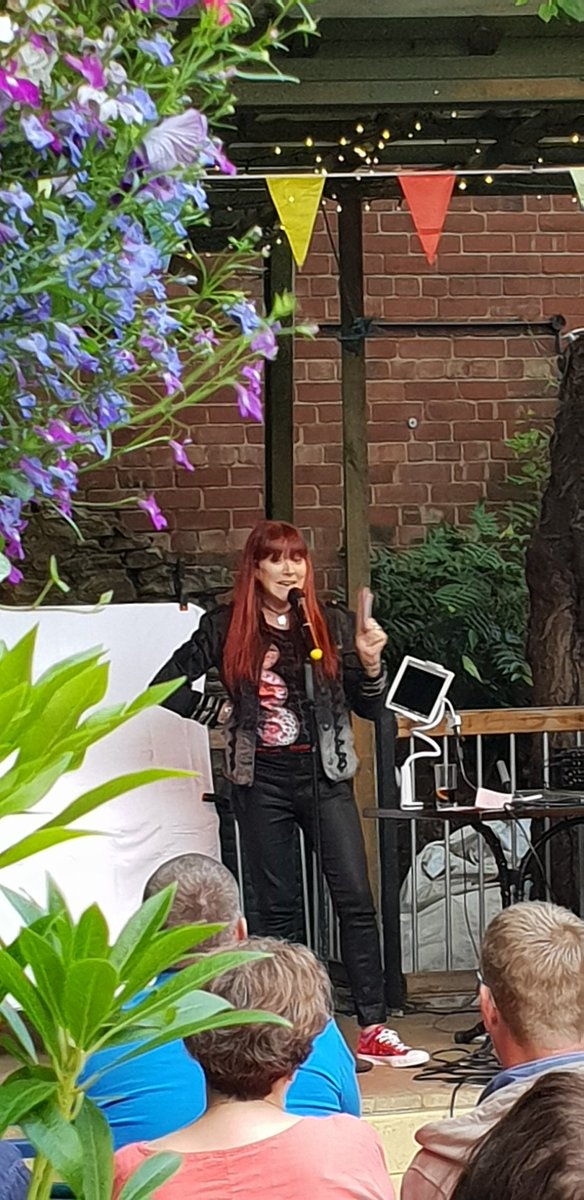 NewBarrack's tweet photo. @ThatSusanMurray up next #Susanmurray #comedy #edfringe #Edinburghfringe #S6 #Hillsborough #Sheffield #Sheffieldpubs #realalepub #socialsheffield #newbarracktavern #familyrunpub #livemusicvenue #sheffieldciderpuboftheyear #ciderpuboftheyear https://t.co/EoIdJcEkwN