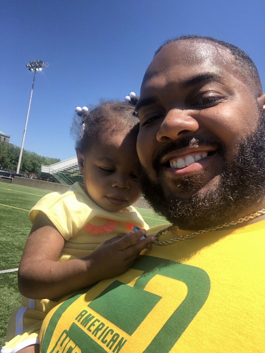 Que_macon's tweet photo. With help from the community and coaches we were able to touch 71 kids today https://t.co/FN06g8DpPt