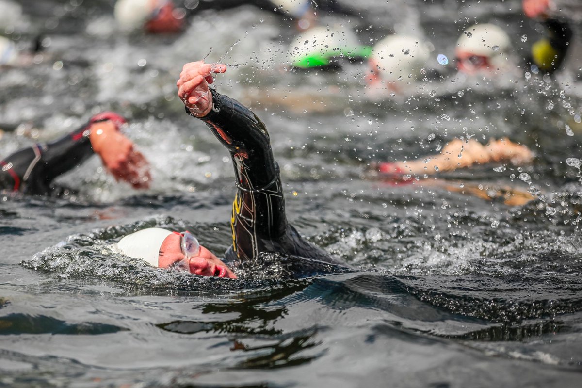 Carlos Reina Photo tweet media