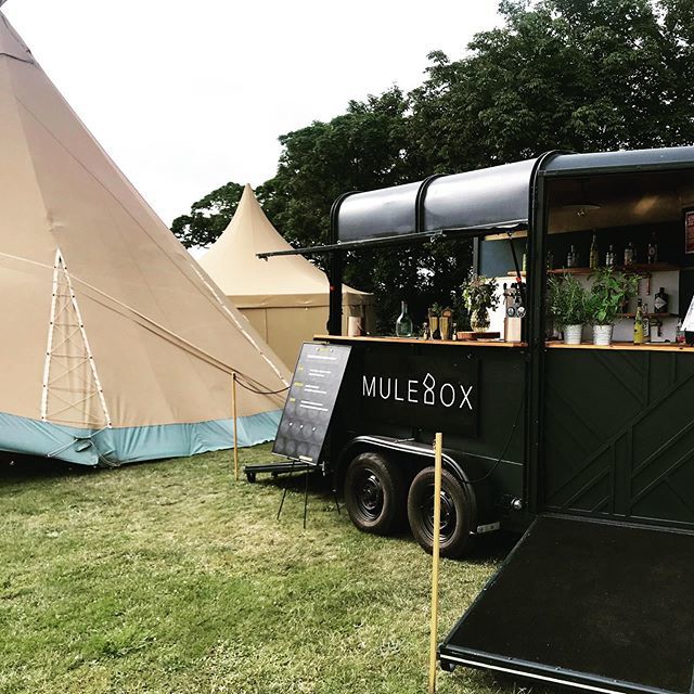 Dream of a wedding yesterday for the lovely Nerissa &amp; Neal! ⁣
⁣
Loved working with <a href="/onecuriousdream/">Onecuriousdream</a>, and alongside a great team of suppliers @oystercatchercatering, @estherwild_photo, @djsebina, <a href="/elsiespizza/">Elsiespizza</a> 👌🌸⁣
⁣
Always feeling the good vibes on… ift.tt/2jSGFoi