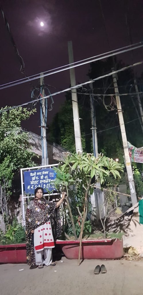 #india moon mission  
#Chandrayaan2  #ISRO #ZeeNews #Smt Asha Bahmba #space enthusiast