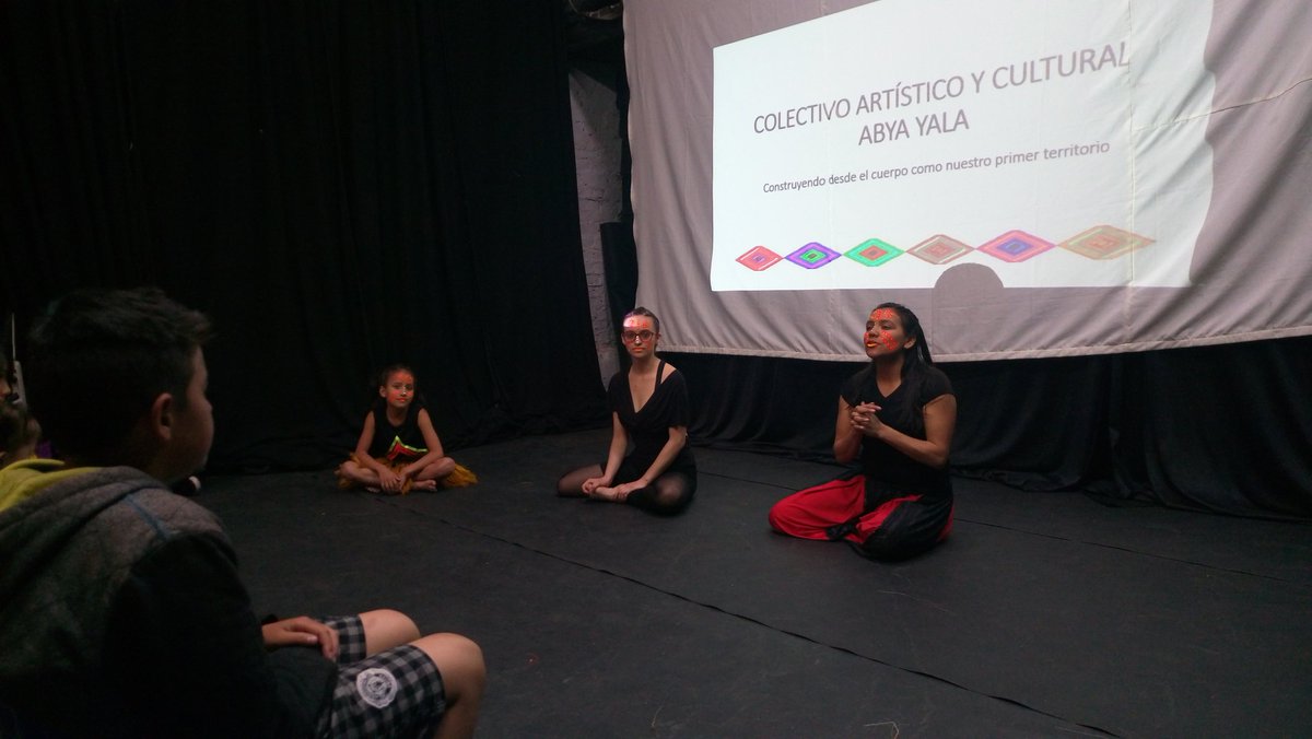teatrodelsur's tweet photo. 2do encuentro de experiencias de #teatrocomunitario con los grupos #NuevasMascaras #AbyaYala @luzdeluna #Araneus https://t.co/o1fl4L9stU