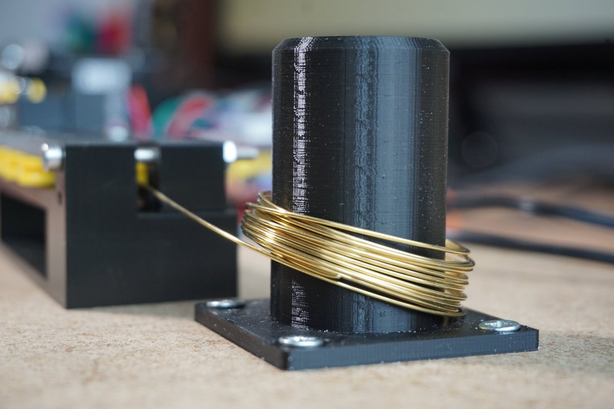 jipraus's tweet photo. Precise wire bending machine. All parts except for the bending plate are #3printed. #wirebender https://t.co/YErSwFGdB4