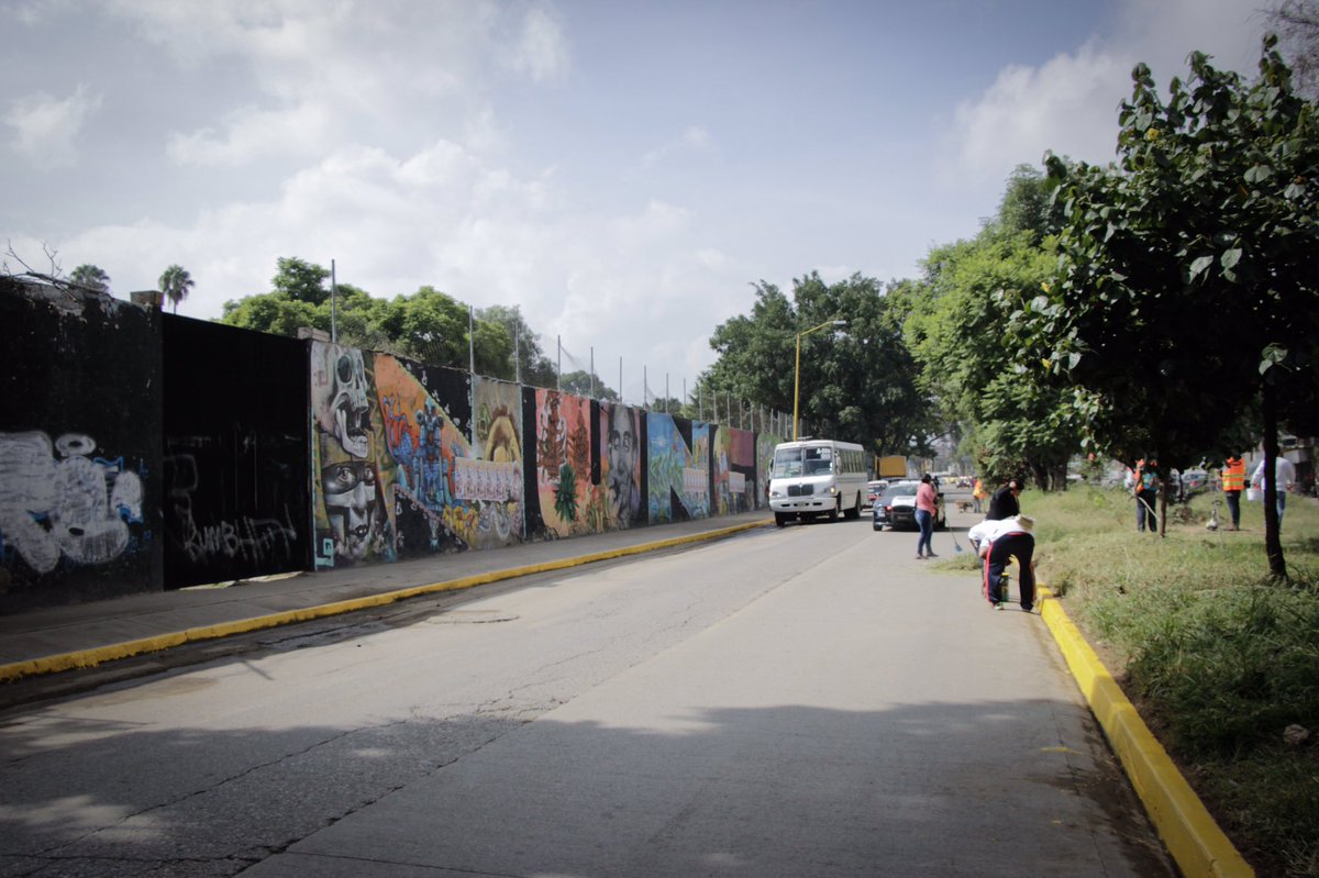 KarinaBaronO's tweet photo. Por ello, hoy nos sumamos al #MacroTequio, que además permitirá dar una grata bienvenida al turismo en estas fiestas de #Guelaguetza2019 https://t.co/LT3YEC9xKS