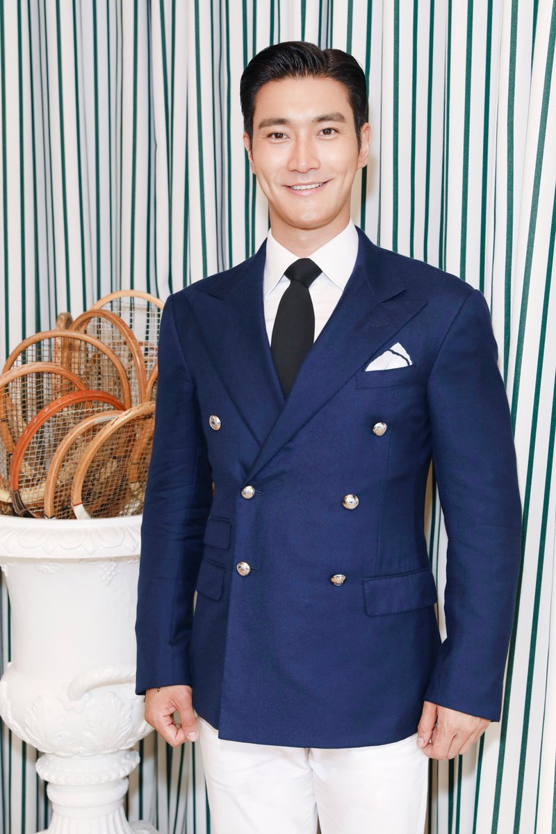 Singer-songwriter @SiwonChoi wears a Ralph Lauren Purple Label