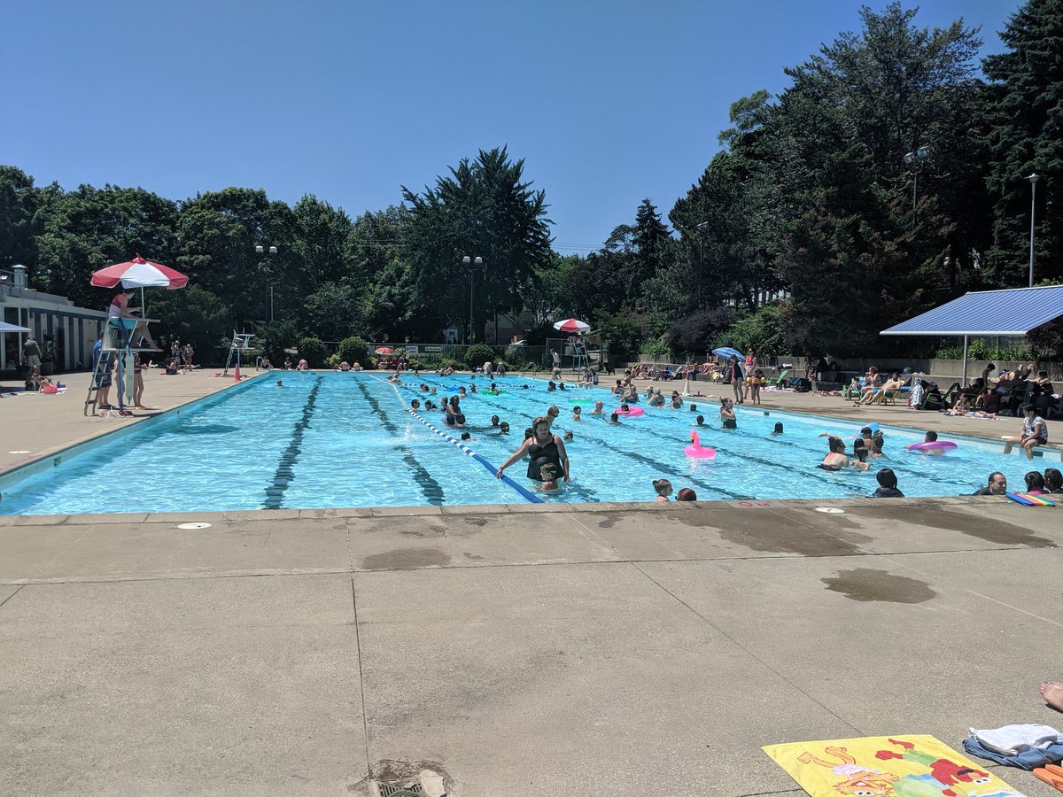claudinebrule's tweet photo. @TorontoPFR Sunday afternoon, it's scorching hot and the Greenwood pool is packed. Why keeping a third of the pool for 2 SWIMMERS doing lanes?  This is ridiculous. https://t.co/lEgmyY7zGK