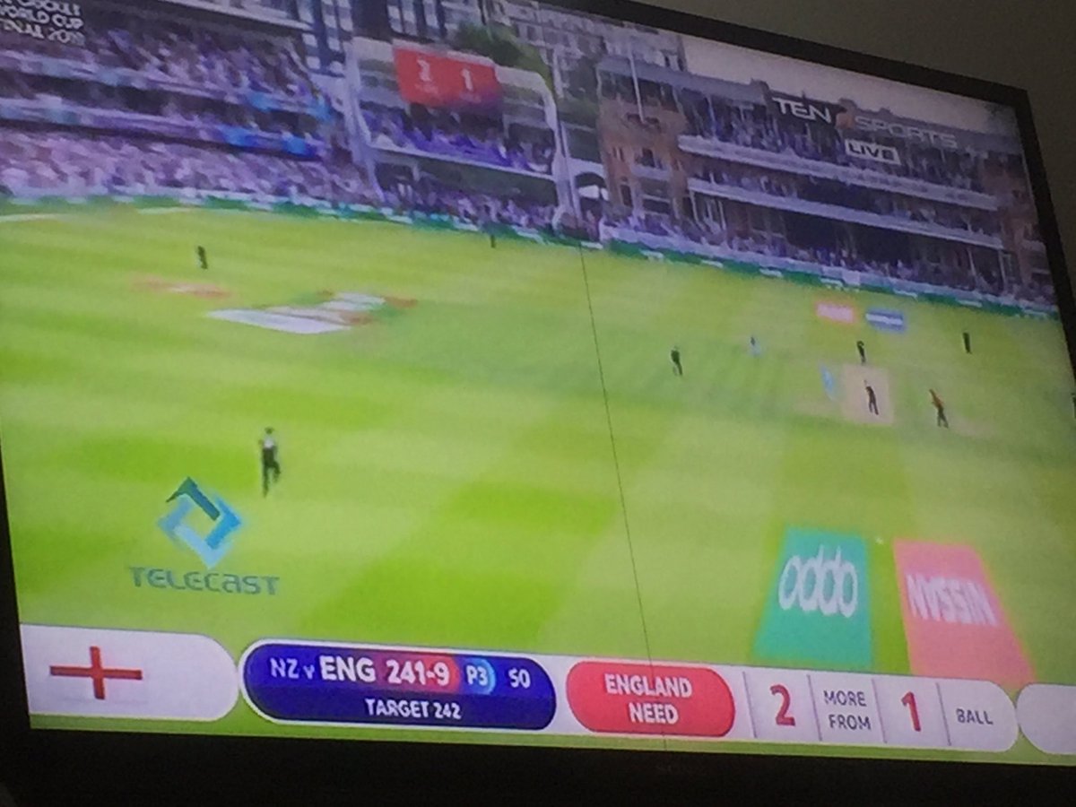 dua2620's tweet photo. Super over 
Newzealand jeetna chahiye #fingercrossmatch 🤩 https://t.co/q0WTa5VlmR