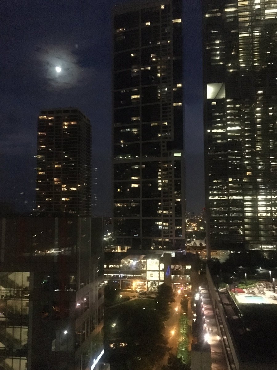 AngelaOUTulsa's tweet photo. Thank you @SwissotelChi for a great stay &amp; @AAMCtoday #GFAGWIMS conference. https://t.co/6iIZ28ZK2O