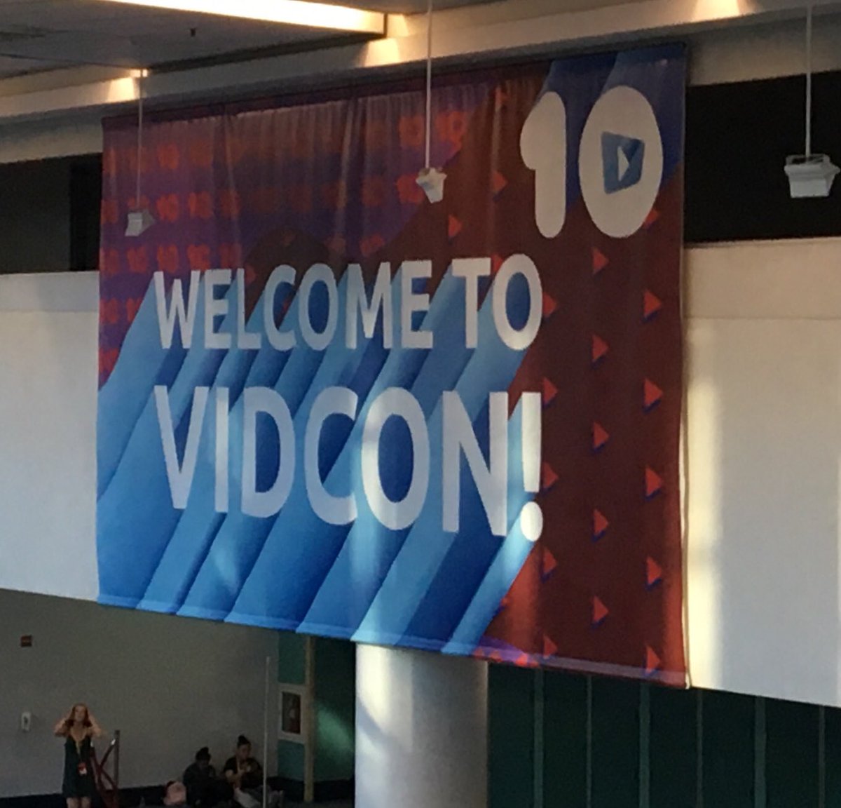 14/31 VidCon/EduCon inspires me. I love hearing what and how others are creating. Today at breakfast we discussed NAS systems, file management and sharing, nested sequence utilization for teams... Now it is time to go home and create. #WeCreateEdu