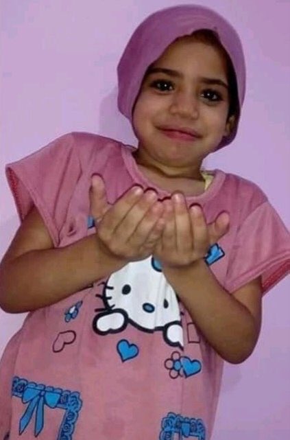 s7785's tweet photo. الطفل رؤي مريضة بالسرطان تطلب منكم الدعاء
دعواتنا لها بالشفاء العاجل وجميع مرضى المسلمين.
ماياخذ من وقتك شي لو سويت رتويت ودعيت له وخليت غيرك يدعي له بالشفاء

الله يشافيه يارب
.
.

.
#كلنا_ساره_دندراوي
#تونس_السنغال
#العلاوه_السنويه5
#المعارضه_الايرانيه https://t.co/RXNq2rpPuY
