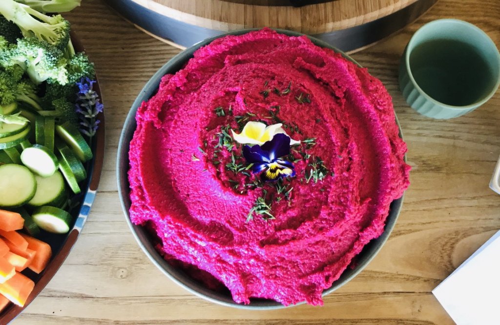VTGardenNetwork's tweet photo. The Dish on Herbs https://t.co/FhS5NTVjwF https://t.co/h1Ow3udUOz