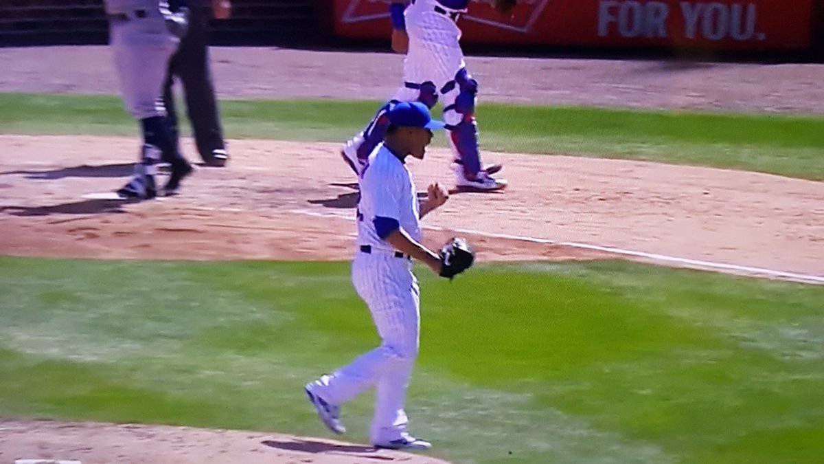 bampac29's tweet photo. KB gets the 3rd out as #Pirates fail to score as #Cubs looking to strike 1st in the bot 1st #YesWayJose #QuintanaTime #QMagic 🔥🔥🔥🔥⚾️🐻⚾️🐻 https://t.co/vITTT7oXjI