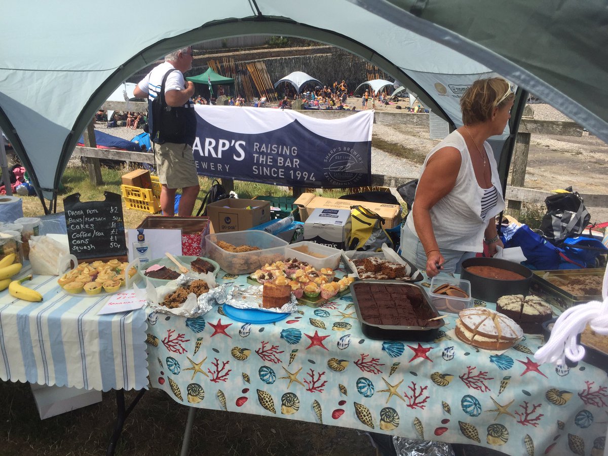 Wonderful day <a href="/PortIsaacRowing/">PortIsaacRowingClub</a> ! Great to host <a href="/lcpgclub/">London Cornish PGC</a> who brought us a fantabulous cake! Thxs to all who helped! Great racing followed by <a href="/DoomBarBeer/">DoomBar</a> at Port Gaverne #where <a href="/SharpsBrewery/">Sharp's Brewery</a> beers are drink and v much enjoyed !