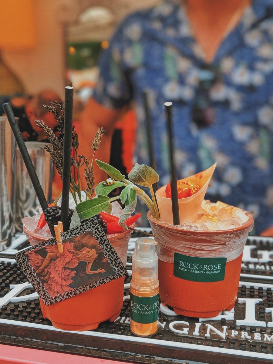 LeighTravers's tweet photo. Postcards from @Cocktailsinthec yesterday evening. 🥂🍹🌻 [Press Invite] https://t.co/u6cLz6meDM