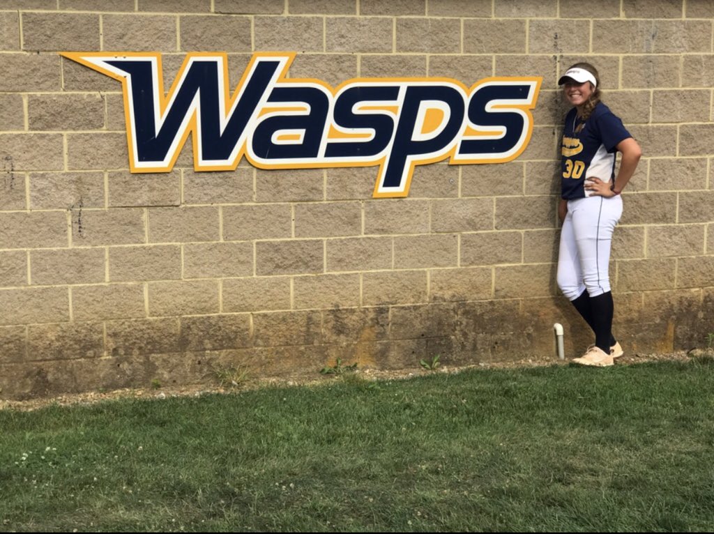 avessss30's tweet photo. Can’t wait for this next chapter!! EHC ‘24💛💙 #gowasps https://t.co/nJxIVhXBjg