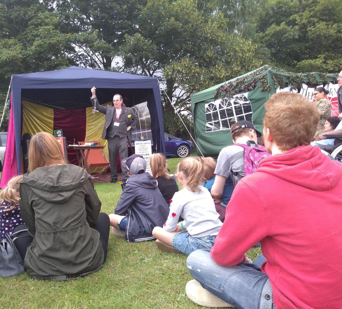 AshtonCarterUK's tweet photo. Action shot from the @StannCarnival on Saturday.  Fabulous day with a brilliant crowd enjoying the traditional British carnival, fairgrounds, tombolas, fancy dress competitions, dog shows, classic cars, dance demonstrations, music and much more. https://t.co/NI47XeuBGO