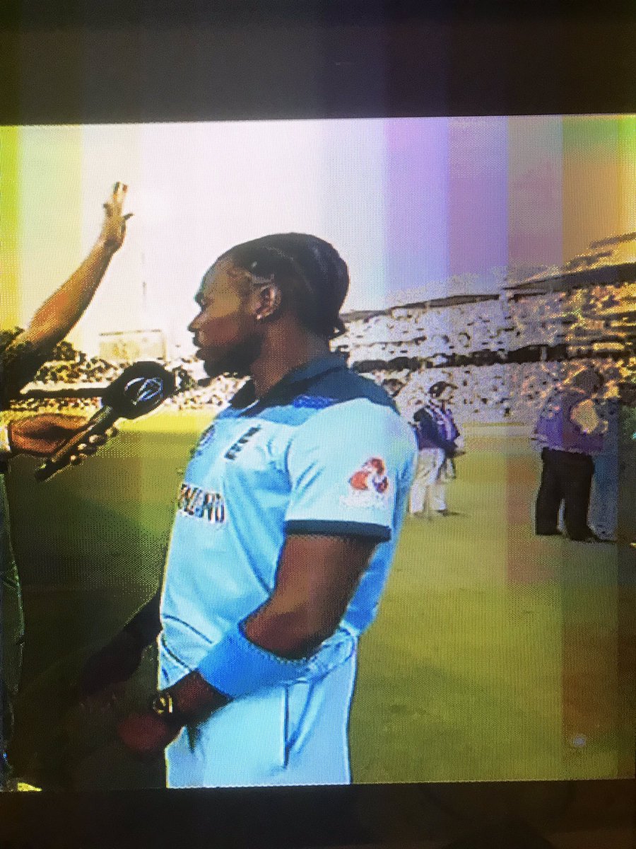 picolakitty's tweet photo. From London 🇬🇧 to Bridgetown  🇧🇧 Well done boys !!!@cricketworldcup https://t.co/2KpX1Gs3dD