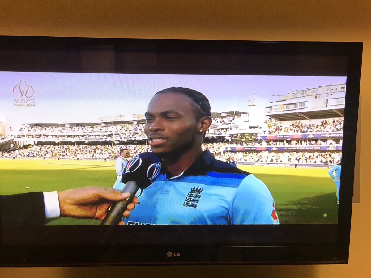 picolakitty's tweet photo. From London 🇬🇧 to Bridgetown  🇧🇧 Well done boys !!!@cricketworldcup https://t.co/2KpX1Gs3dD