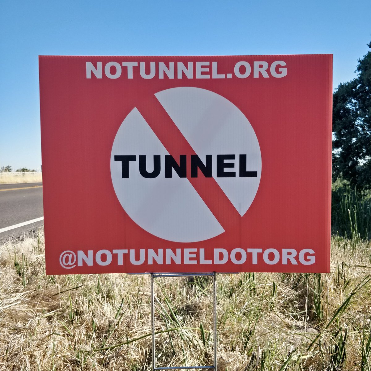 #NoTunnel signs have arrived! Let's raise awareness around #CA &amp; the #Delta to #SaveTheDelta to support sustainable #water policy. Your 🎁 with $20+ donation, DM for info! 
#CADelta #California #CAWater #ProtectTheDelta #Waterfix #Sacramento #BayArea #Awareness