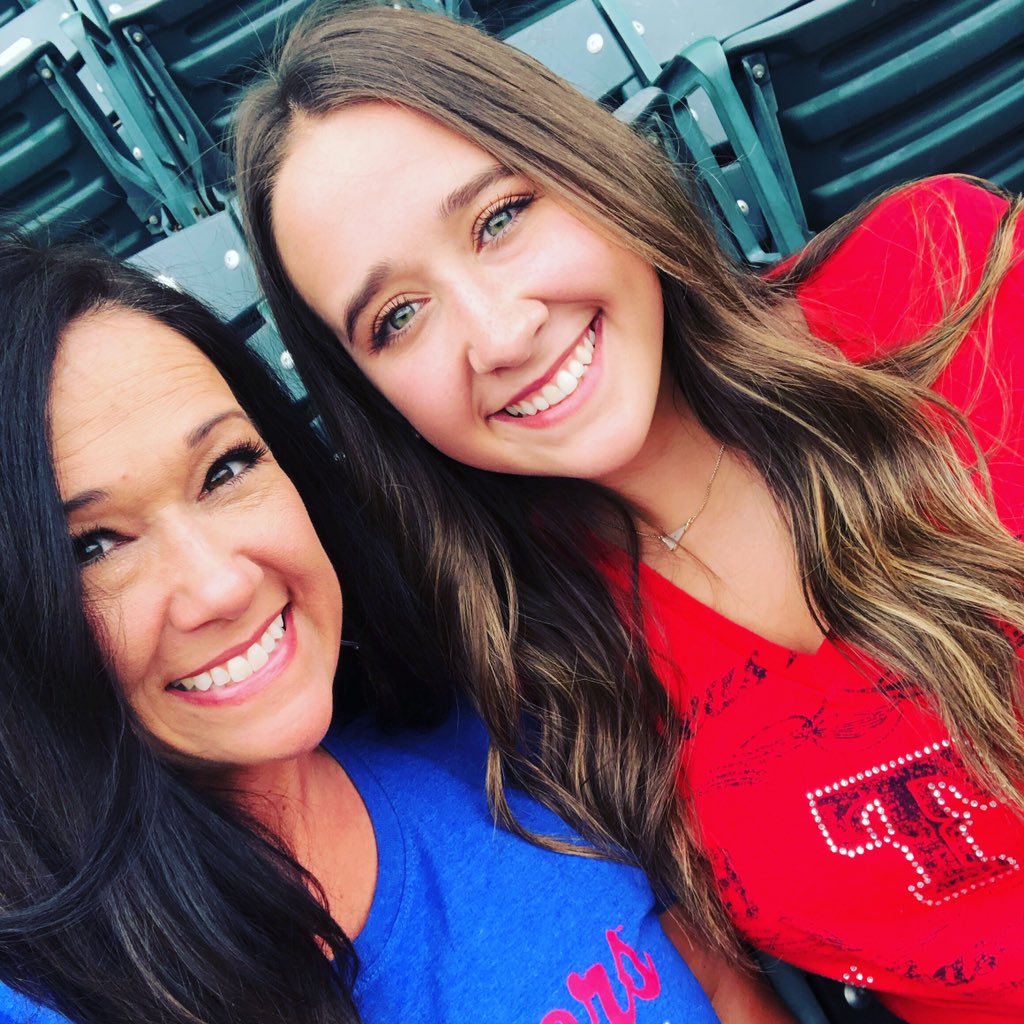 lpetty8's tweet photo. Go Rangers @Em_Royals6 https://t.co/nJxZYDtHeq