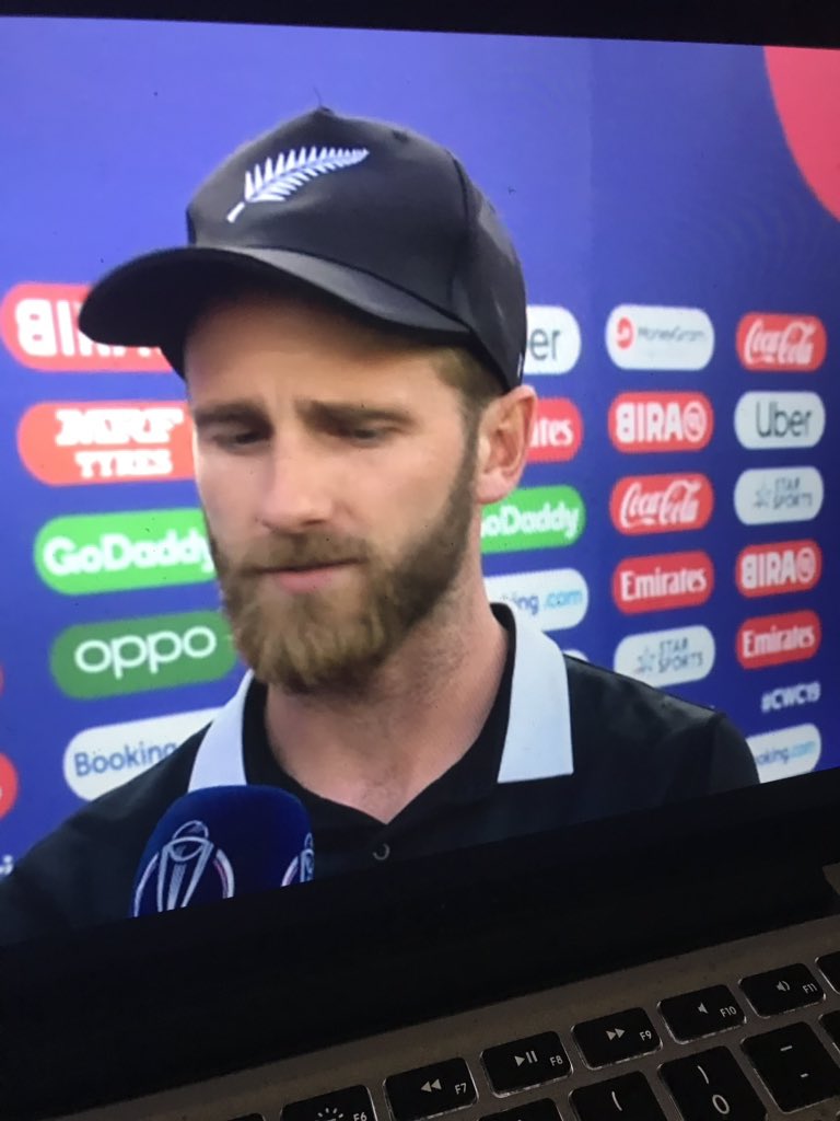 OllyRates's tweet photo. The character of these New Zealand cricketers 10/10 #CricketWorldCupFinal https://t.co/iRlMIOLOgy