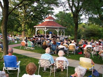 GreendaleLions's tweet photo. "Sunday Village Nites on the Green"
Sunday July 14 at 7pm
SWING EXPLOSION
#Music at #GreendaleWI Gazebo Park from @GreendaleRec https://t.co/kOWbcf9nfO