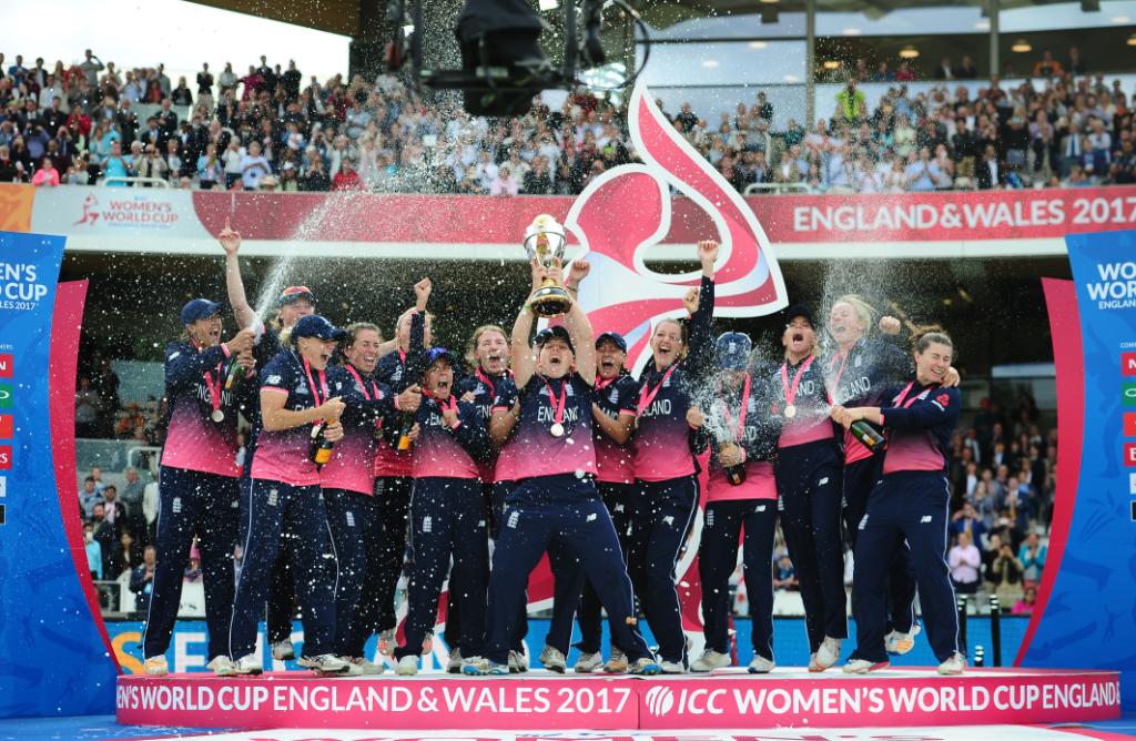 tin velfærd levering Cricket World Cup on Twitter: "2017: England Women - World Champions 2019:  England Men - World Champions England win the World Cup at Lord's - again!  #CWC19Final https://t.co/BpzL5rmxpP" / Twitter