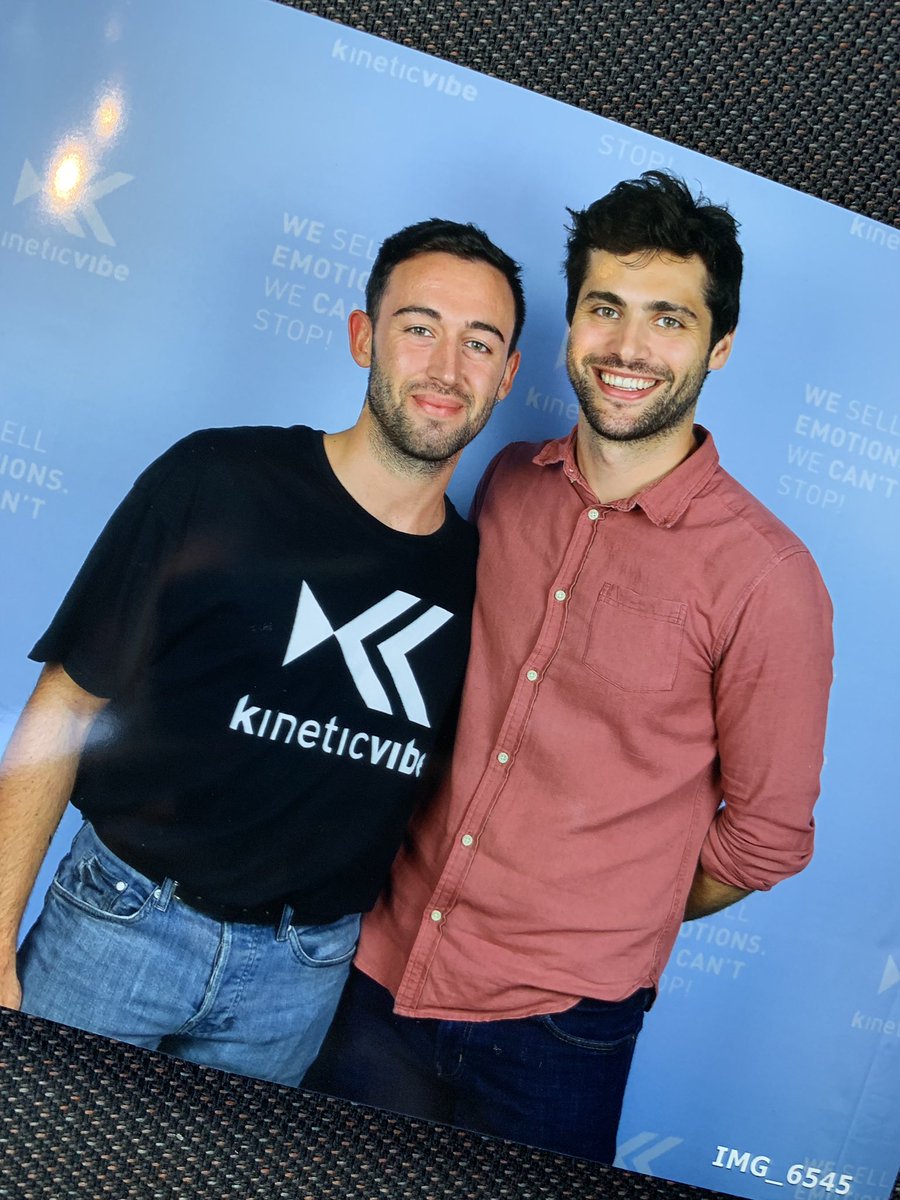 pietrolovegaga's tweet image. look at this happy faces 🥰 @MatthewDaddario #Shadowhunters #ITAInstituteCon3 #matthewdaddario
