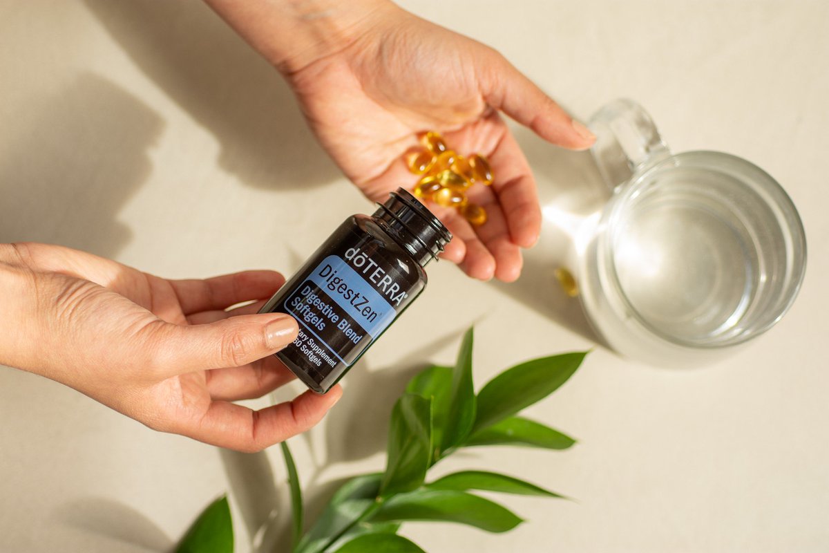 one_essentials's tweet photo. What makes #DigestZen ® Softgels so unique? #Each easy-to-swallow #softgel contains seven pure #essentialoils. 💦Take one or two after a meal to help keep your #digestivehealth optimized. 🏋️♀️
Do you take DigestZen Softgels daily? 💧🤸♀️ https://t.co/kzjO9vSqnG