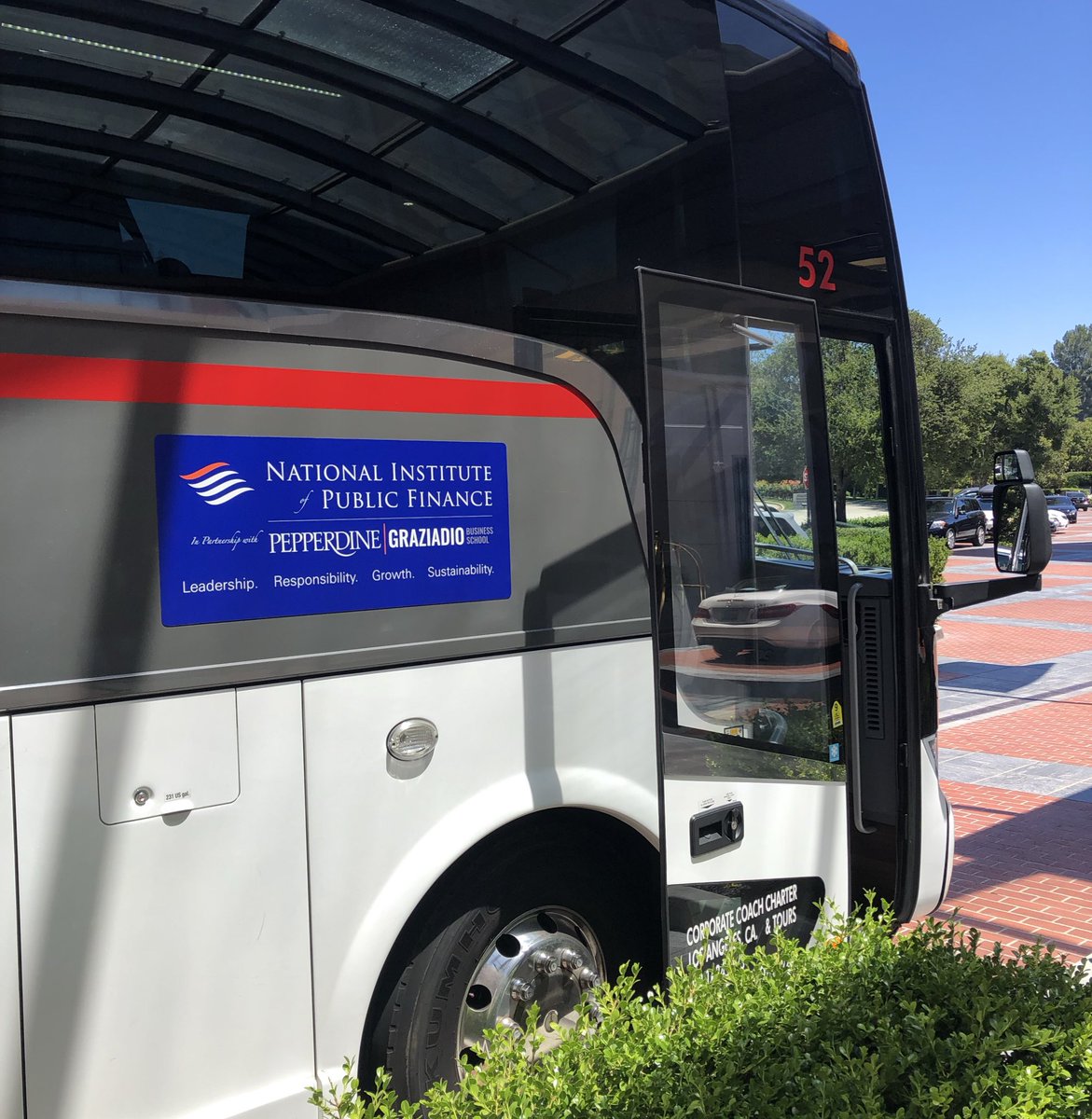 StateTreasurers's tweet photo. Buses loaded, bags packed and team ready for 4 incredible days of training in public finance! #NIPF2019 https://t.co/gRanoGS4PW