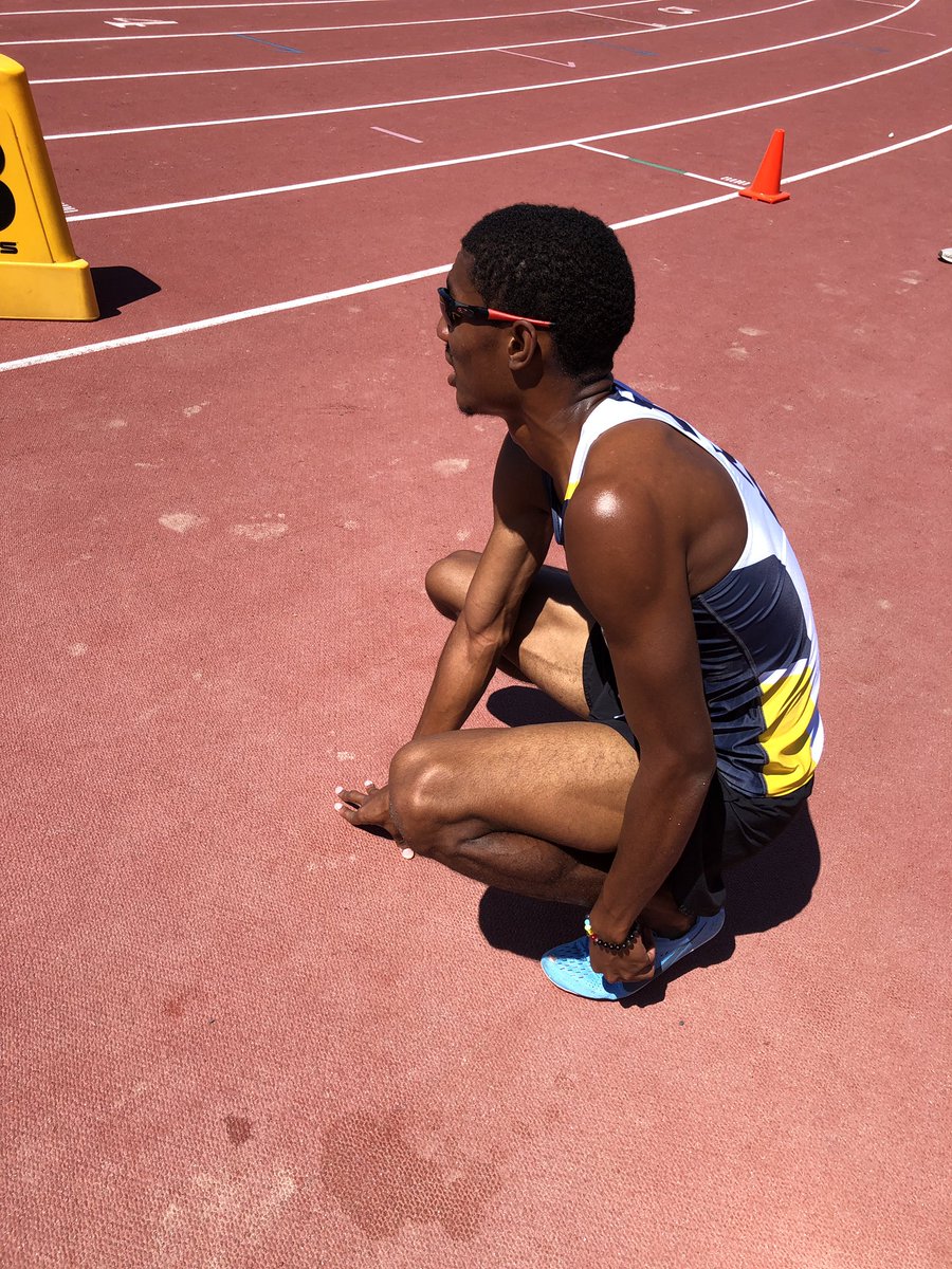 BorderCity_AC's tweet photo. 2 second PB today & π₯at the @athleticsont championships for Will McBride in the 800m as he ran 1:50.48. #run4theborder https://t.co/7oLs5yAOnw