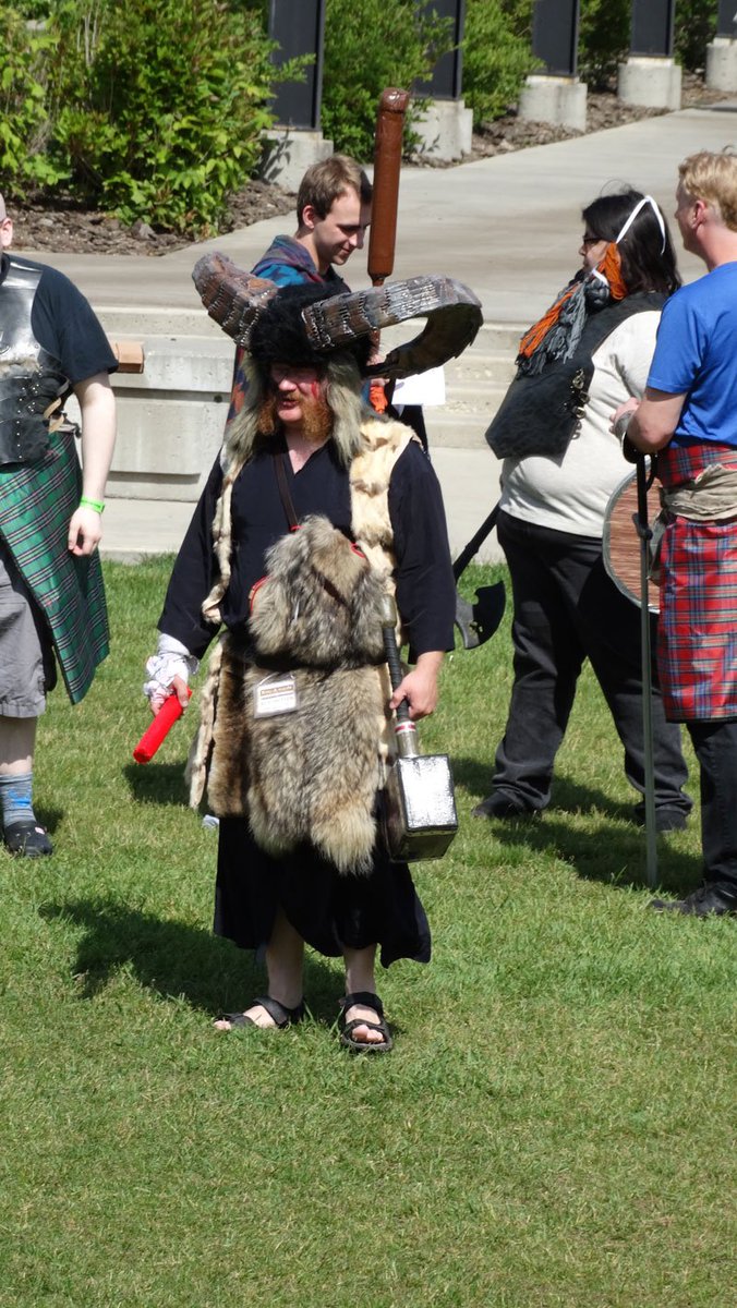 RpgThon's tweet photo. We're loving all the amazing cosplay!

#rpgathon #yeg #edmonton #yegevents #yegevent #edmontonevent #edmontonevents #edmontonnerd #edmontonlarp #larp #yeglarp #cosplay #yegcosplay #edmontoncosplay https://t.co/1ibkK1ievO