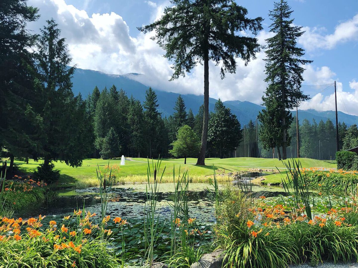 maplejt's tweet photo. Getting set in the beautiful @cultuslake for the 2019 MJT Mini Tour at @CultusLakeGolf! Enjoy this gem of a golf course!
#mjtminitour #cultuslake #juniorgolf #girlsgolf #respectthegame https://t.co/ateXK7PyDx
