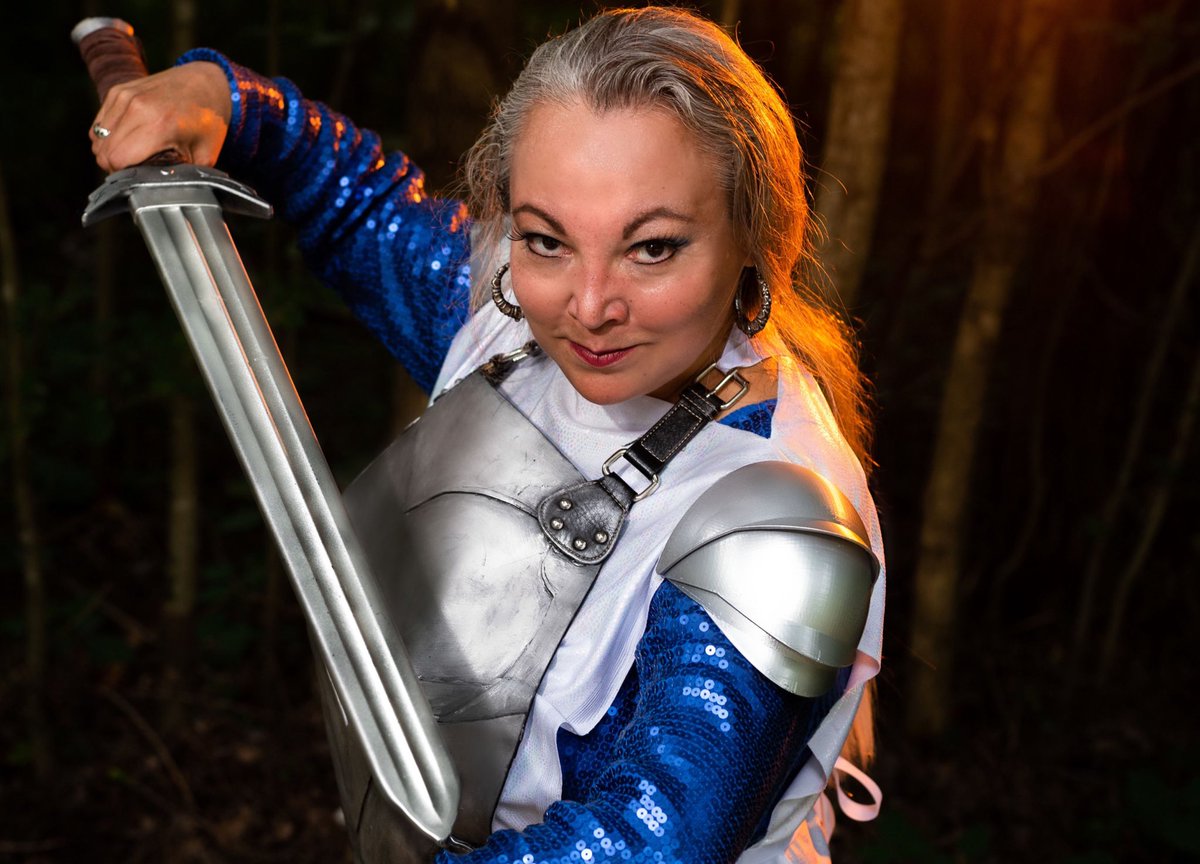 DnDBellydancers's tweet photo. Ziva is our Dungeons &amp; Dancers paladin, sworn to uphold all that is just and good. Support her adventure by visiting our Kickstarter:  
https://t.co/BX9bCgdU7m 
Rewards include tickets for the show, 5e #dnd one-shots, and more! https://t.co/vSMIc0trH1