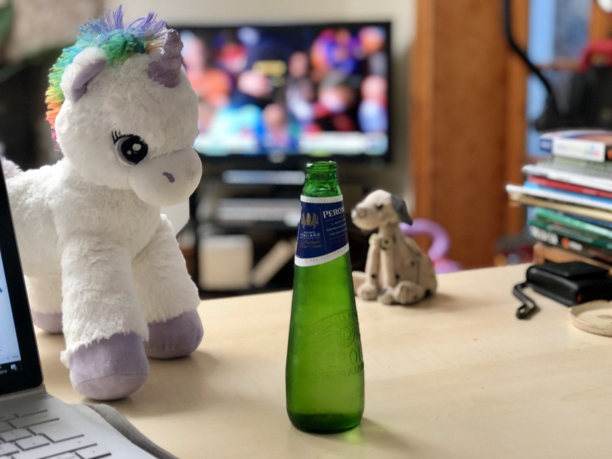glynnius's tweet photo. Well well well... #JBatS had to take a bit of a break this afternoon to focus on a different kind of #bat... well worth it though!!! 🏏😃🍻 🏆🥇@cricketworldcup @UCLCBER 

One thing still bothering me though... is that unicorn eyeing up my beer!? 🤨🍺🦄 #HoovesOff https://t.co/8C2woObCPG
