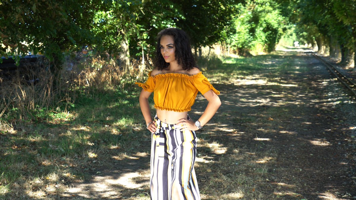 FreespriteMedia's tweet photo. #MIND #charity 2018 #photoshoot at #redbrickbarn in #Rochford 
#mdel #modellife #photography #style #photos #photographer #VIDEOS #Fashionista #modelling 
https://t.co/9bS3Mp1Uux https://t.co/EQS7UERSUg