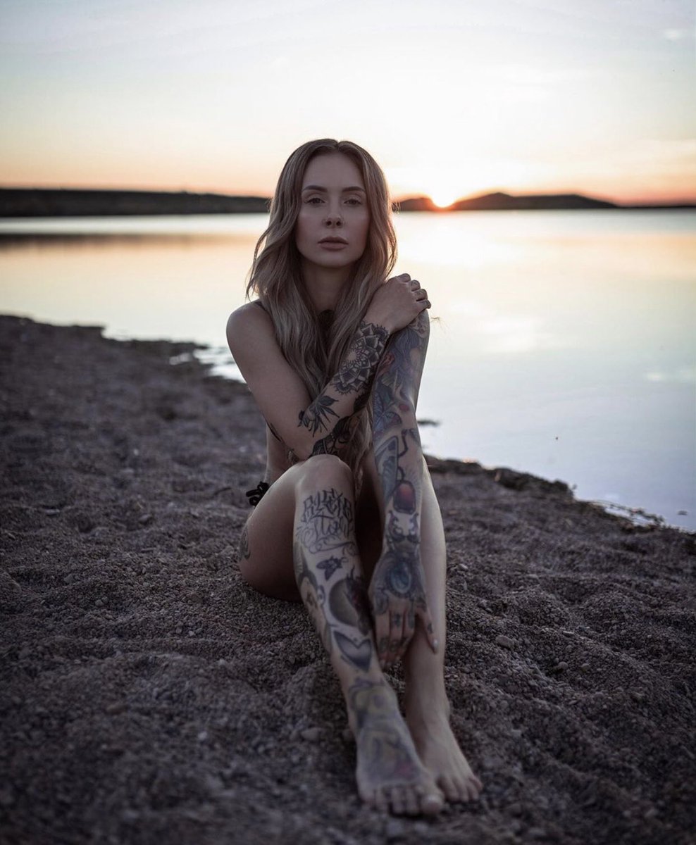 AlluringRebel's tweet image. Happy SUNday, everyone.