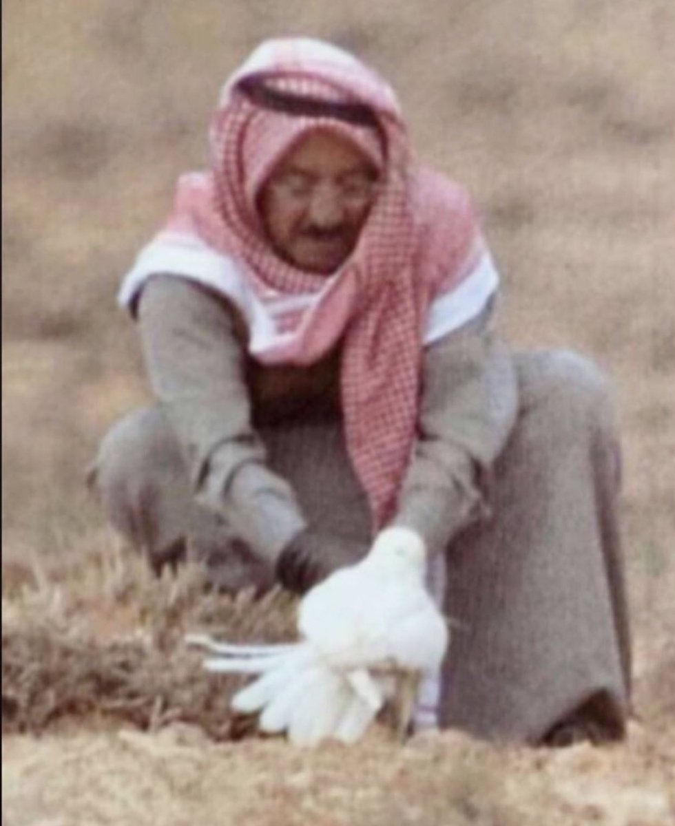 4ii2e's tweet photo. أعامل الناس بأسلوبي وباخلاقي
والناس بأسلوبها نعرف معادنها
.
وسلم على المحترم بأسلوبه الراقي
وجنب عن اللي علومه ما يثمنها

عسى ربي يطول بعمرك ويحفظك  💛

 #الكويت_خط_احمر https://t.co/kNAAQXABEh