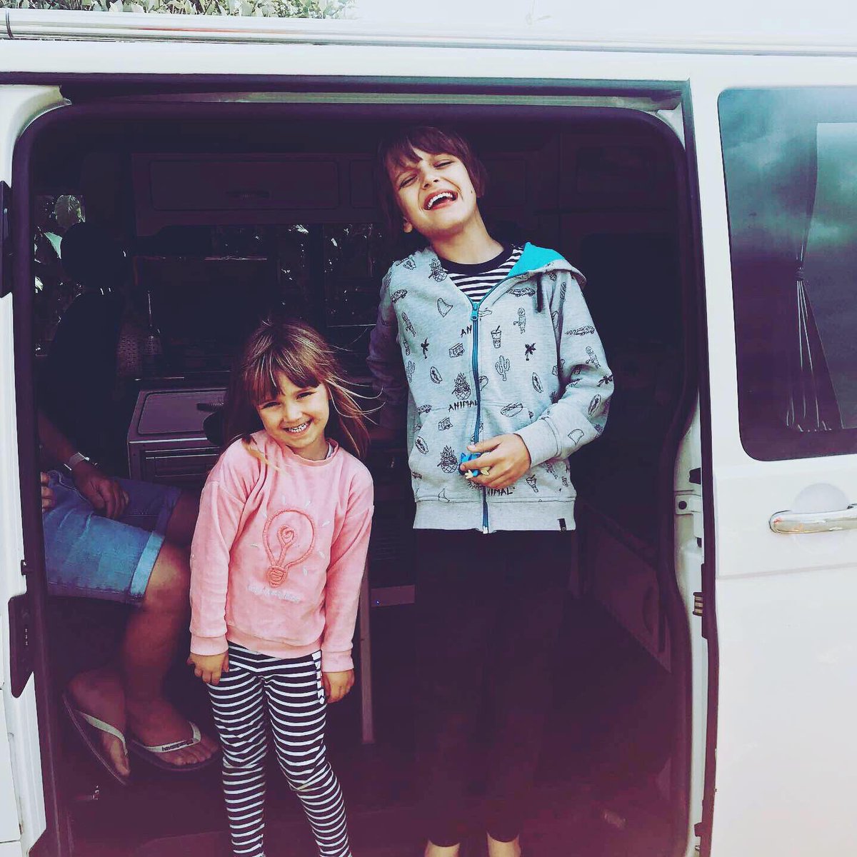 weekonthestreet's tweet image. Van life. Changed their lives. Jack hasn’t taken ecstasy I swear down. #OxwichBay #Gower #VW